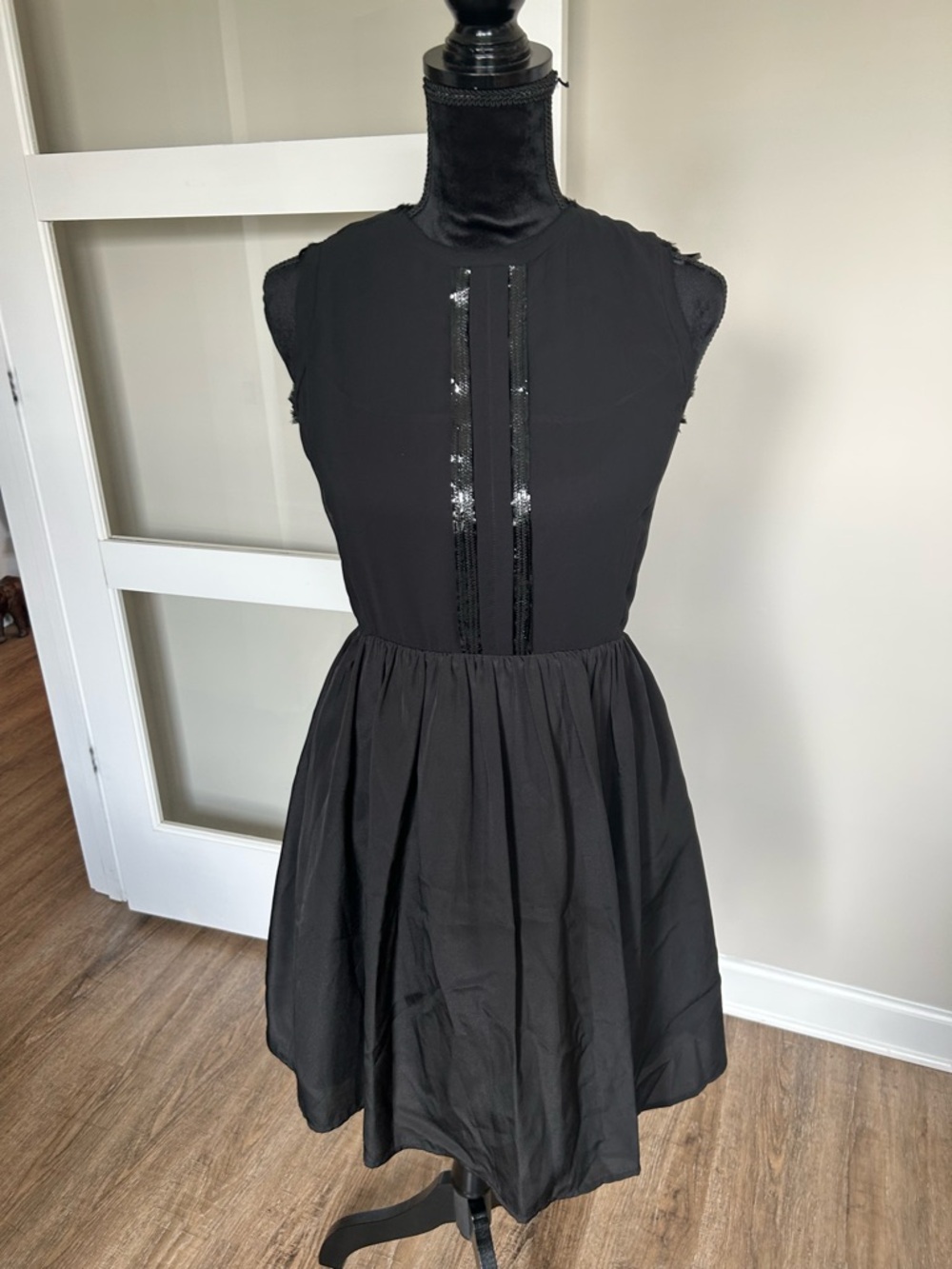 Jessica Simpson Black Sleeveless Mini Dress